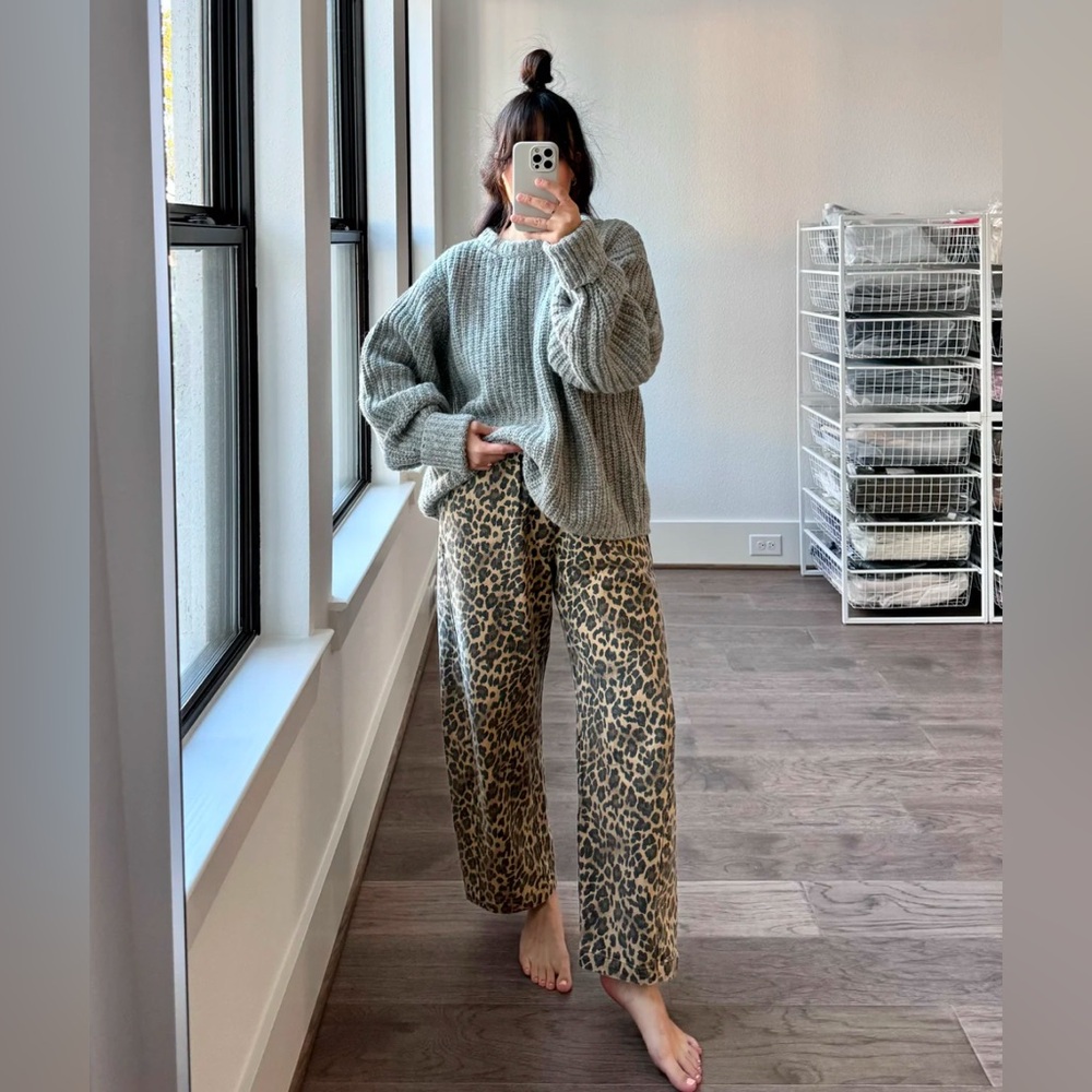Le Bon Shoppe Leopard Arc Pants Large Like New